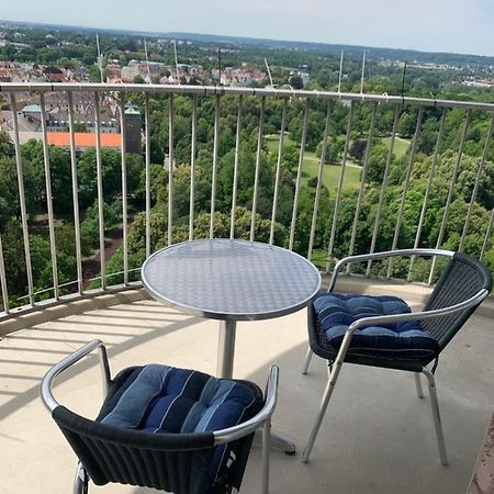 Appartment Im Hotelturm Augsburg Exterior foto